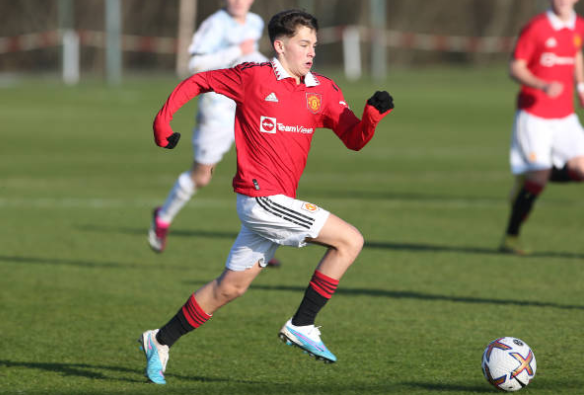 关于西甲窗口期走向成谜;曼联调整名单;赛场秩序良好;球探报告显示潜力的信息 关于西甲窗口期走向成谜;曼联调整名单;赛场秩序良好;球探报告显示潜力的信息