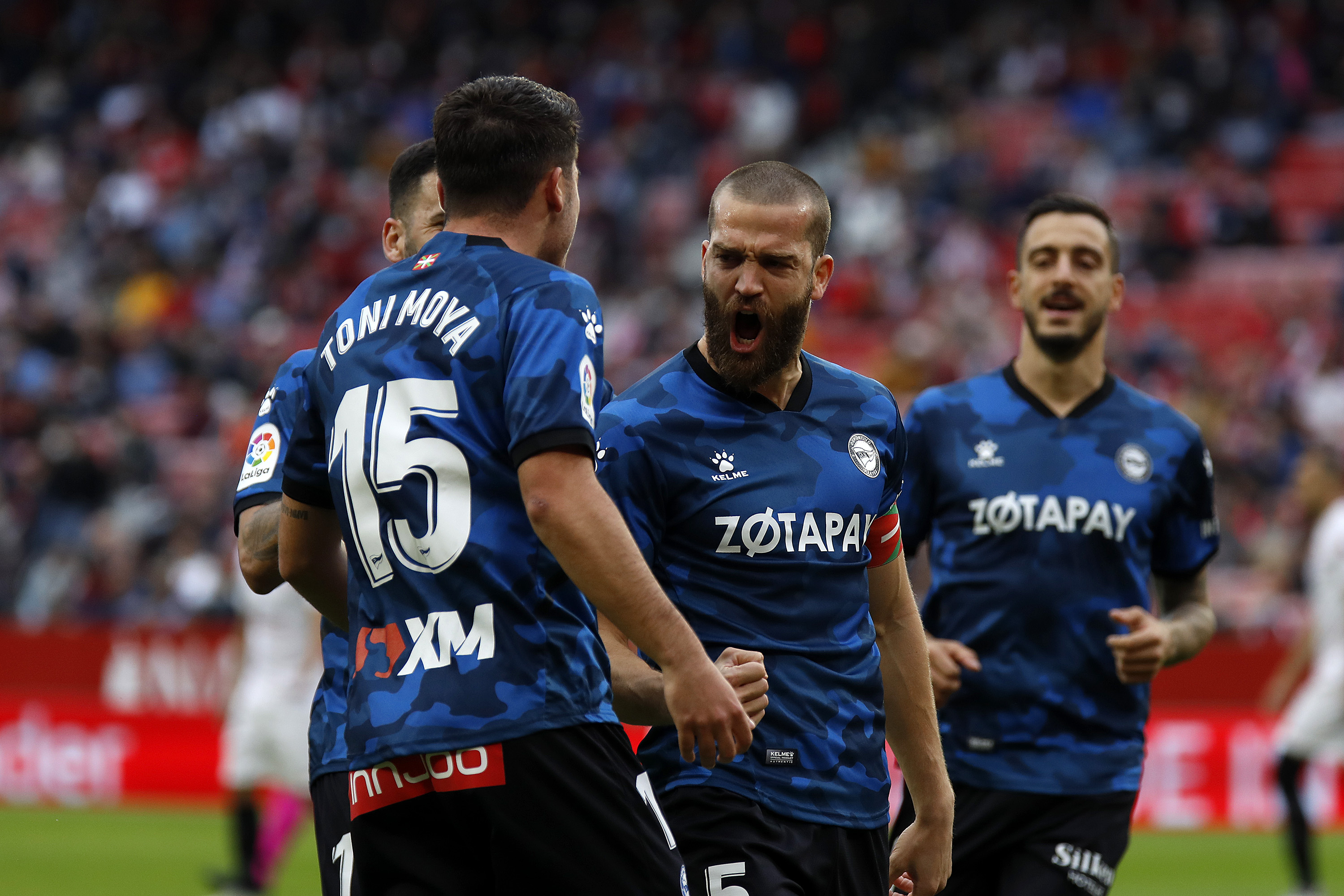 九游登录转会期西甲焦点战；武汉三镇内部沟通；赛场秩序良好；球探报告显示潜力的简单介绍